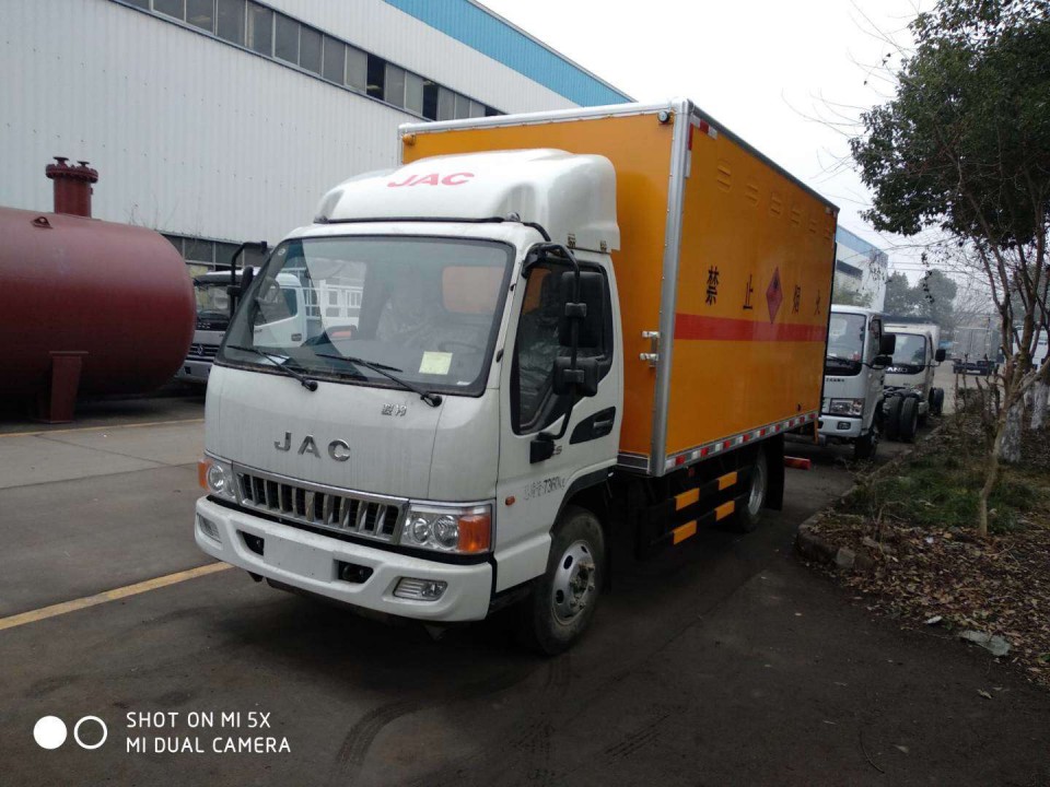 湖北程力2類江淮駿鈴4米2易燃氣體廂式氣瓶運輸車 (5)