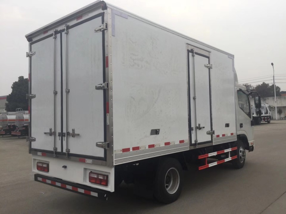 江淮帥鈴(寬體)程力4米2冷藏車 (1)
