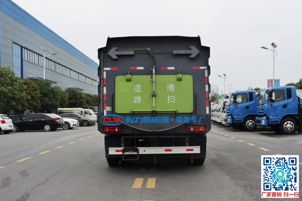 程力東風(fēng)天錦掃路車 (14)